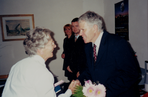 Ocenenie Veronika Kovalíková - Kongres EAWOP 2001 - 80. výročie uplatňovania psychológie práce a organizácie v Čechách a na Slovensku